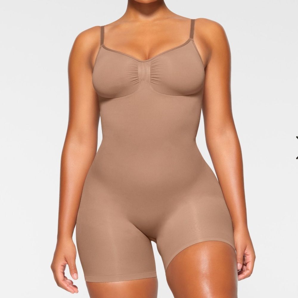 SKIMS Seamless Sculpt Mid Thigh Brief Bodysuit Size XXS/XS